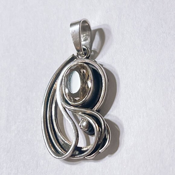 Vintage Sterling Silver Gemstone Oval Pendant With Intricate Swirl Design - Picture 2 of 7